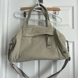 lululemon athletica On My Level Barrel Duffle Bag